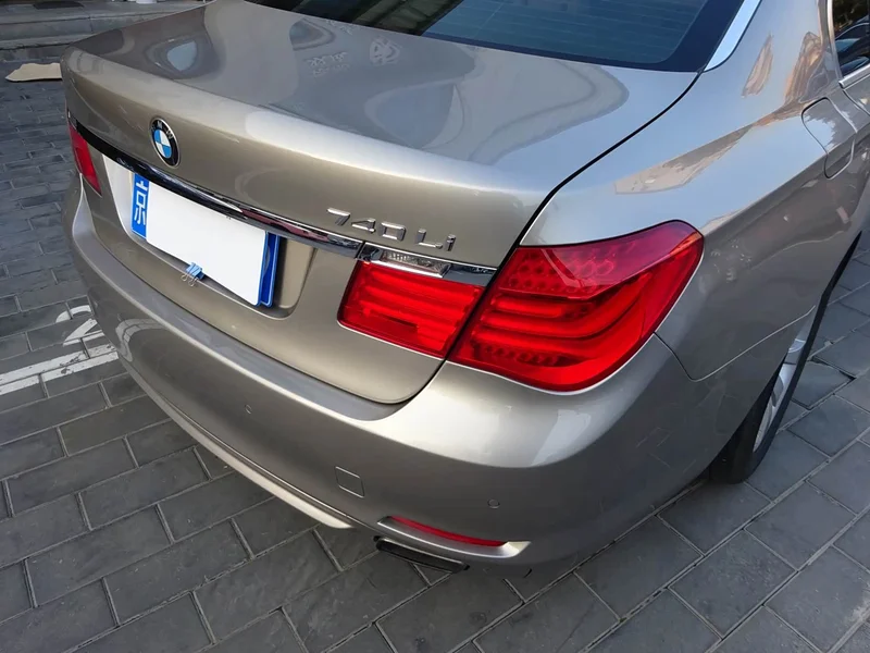 BMW 7-Series — фото 18
