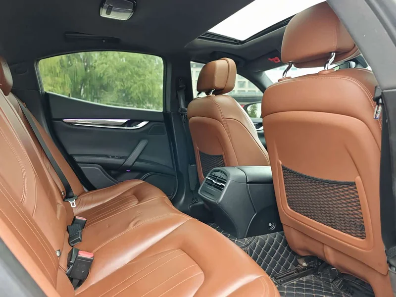 Maserati Ghibli — фото 13