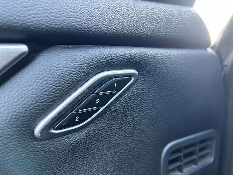 Maserati Ghibli — фото 10