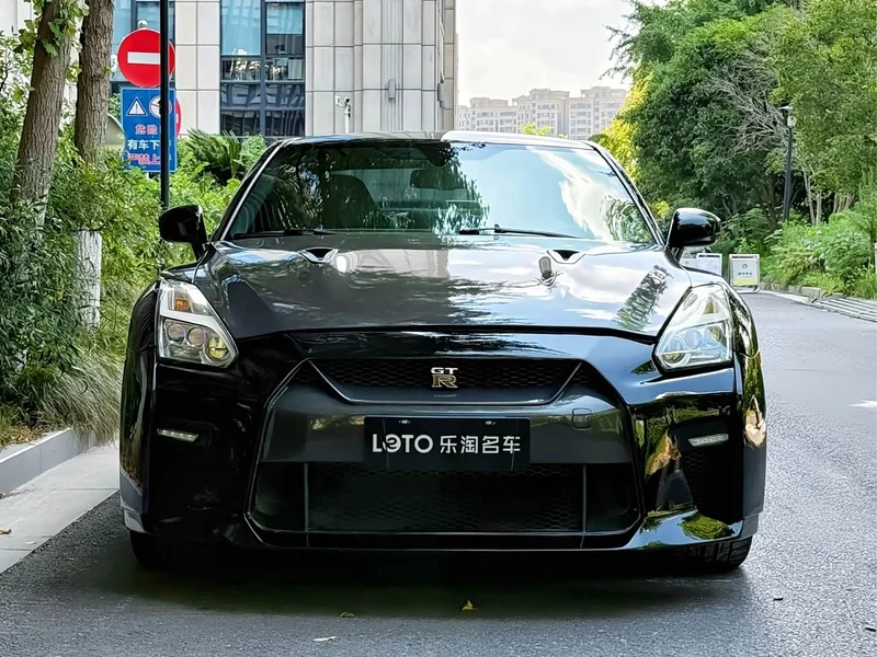Nissan GT-R — фото 3
