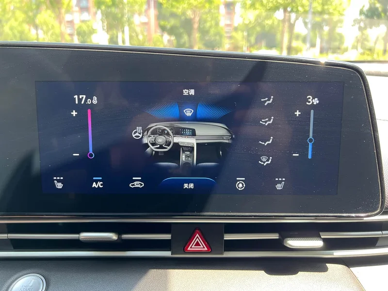 Hyundai Elantra — фото 21