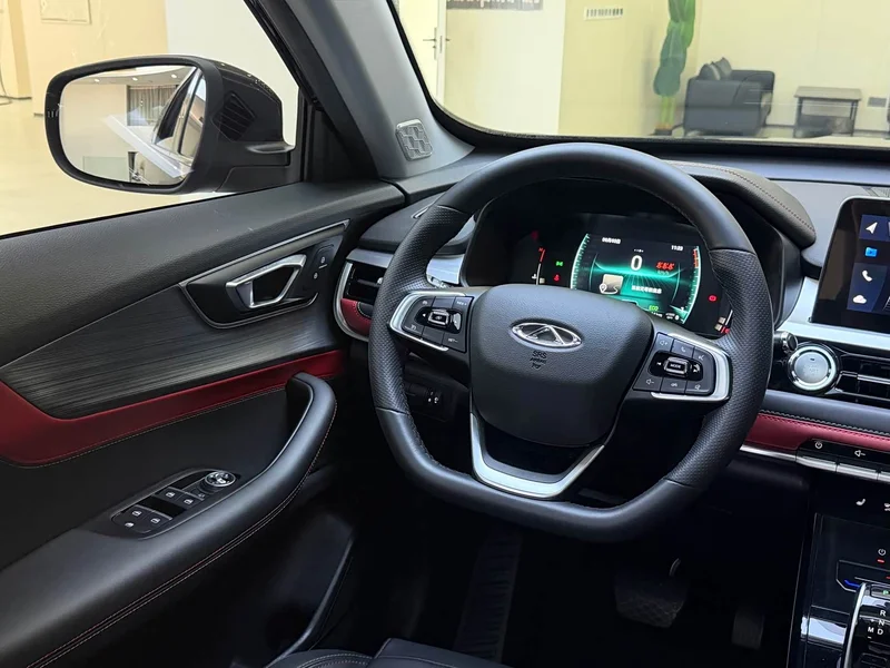Chery Tiggo 7 — фото 12