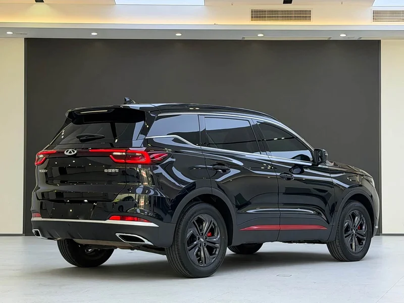 Chery Tiggo 7 — фото 6