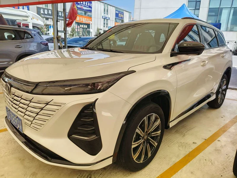 Changan CS75PLUS — фото 1
