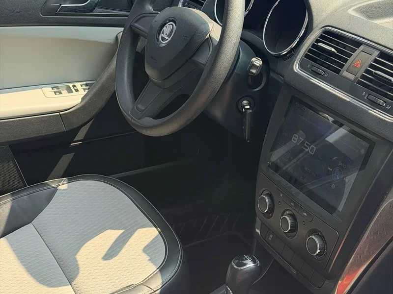 Skoda Yeti — фото 10