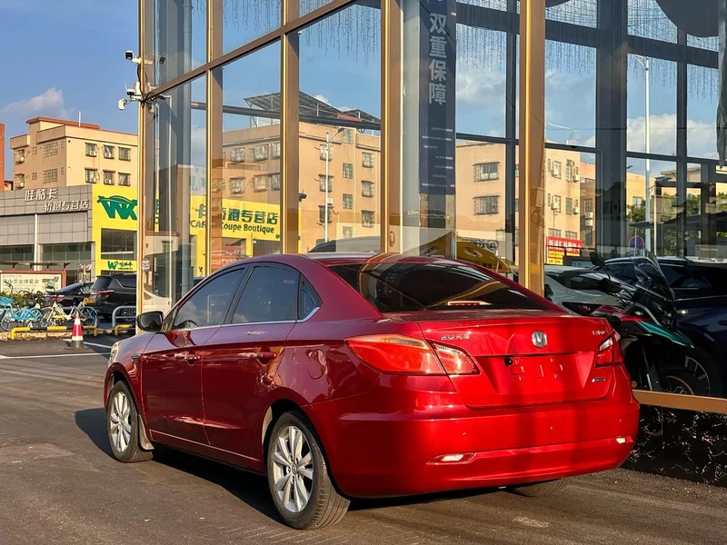 Changan Eado — фото 12