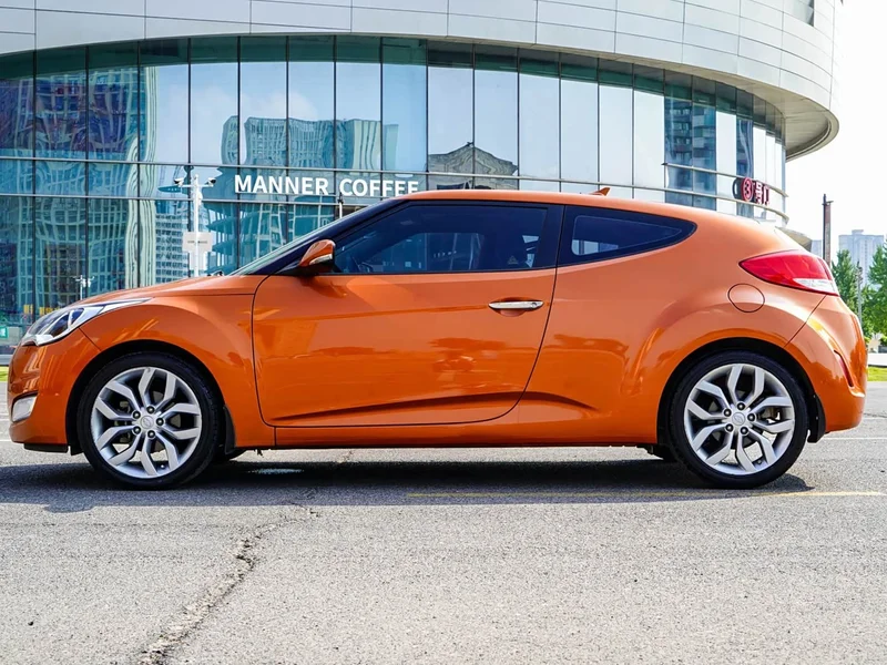 Hyundai Veloster — фото 3