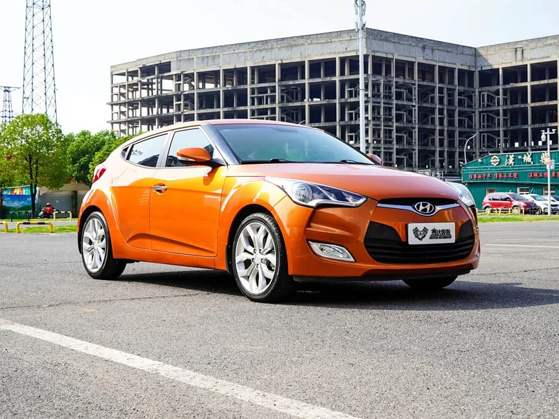 Hyundai Veloster — фото 7