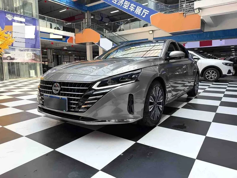 Nissan Teana