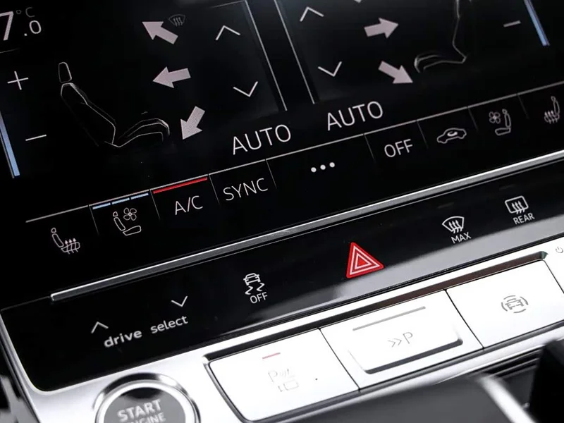 Audi A8 — фото 9