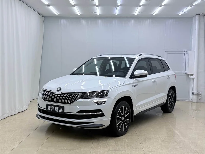 Skoda Karoq — фото 1