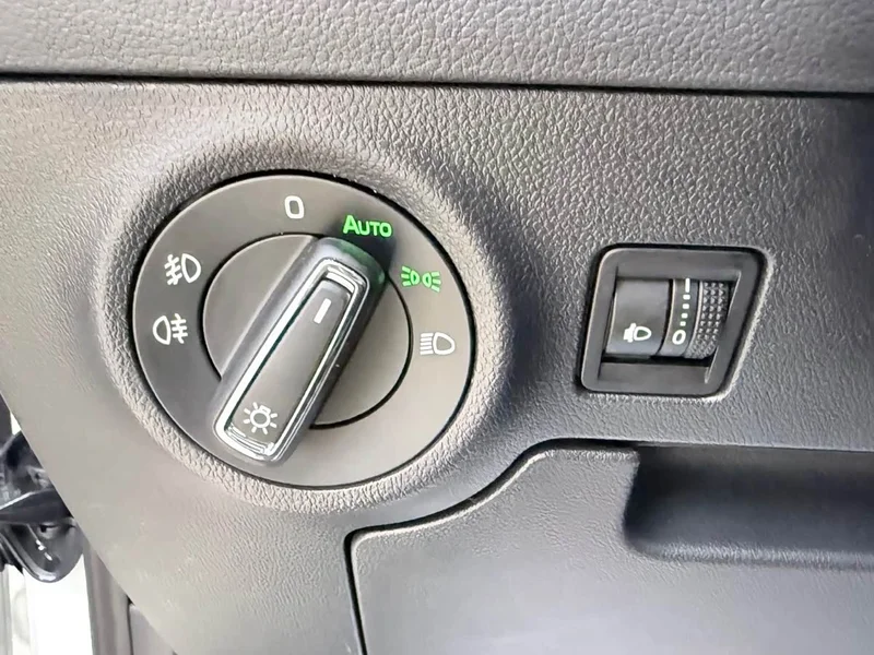 Skoda Karoq — фото 11
