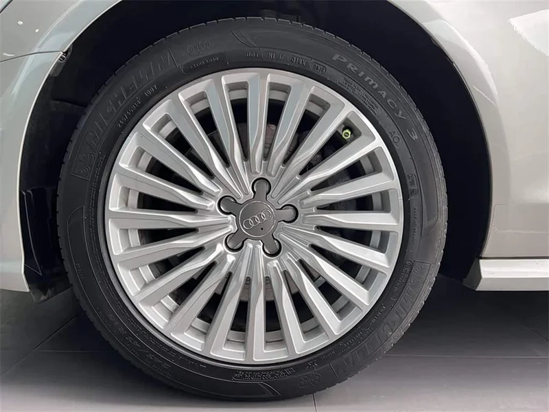 Audi A6L New Energy — фото 16