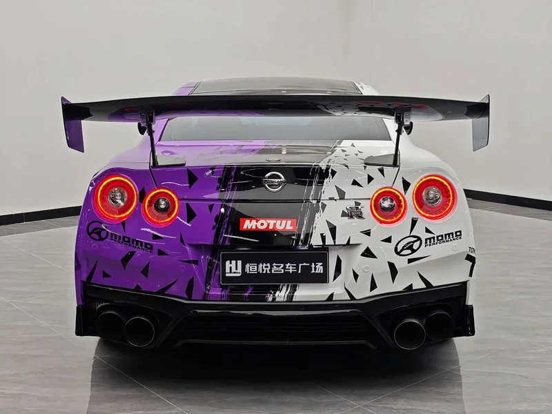 Nissan GT-R — фото 5