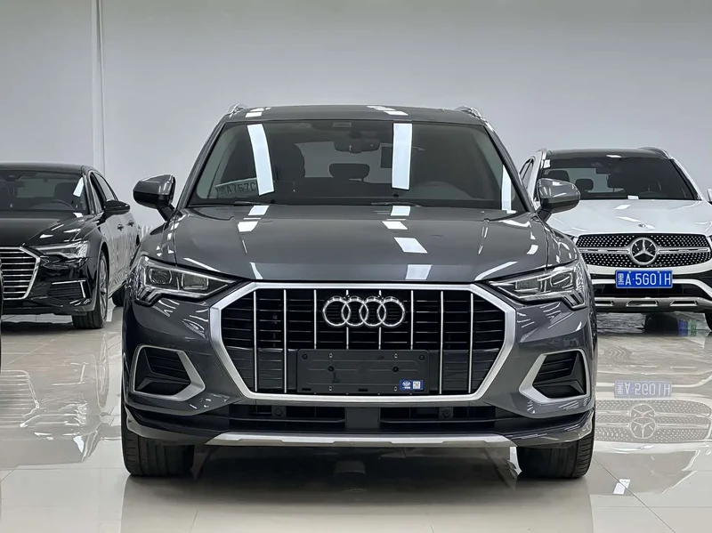 Audi Q3 — фото 18