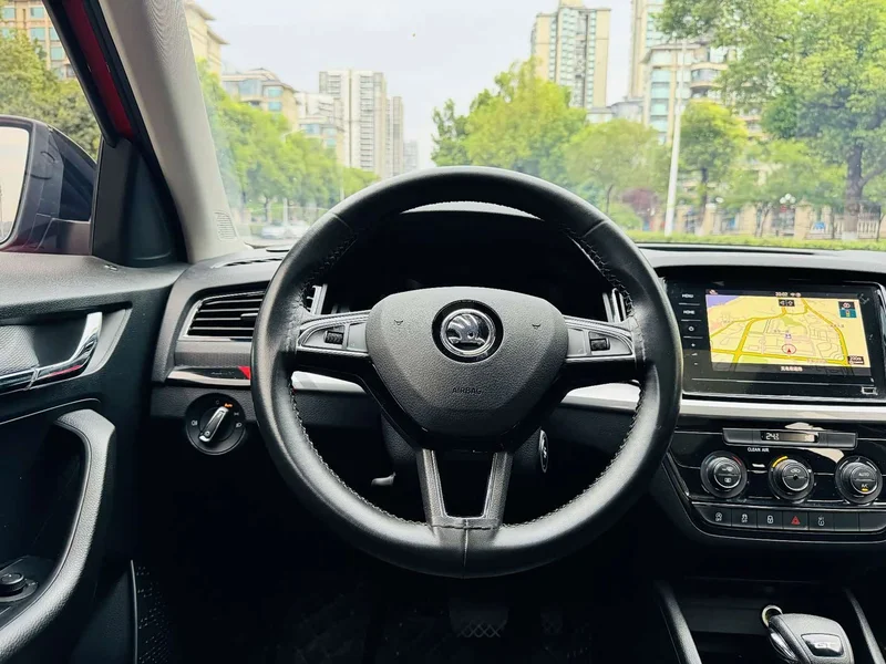 Skoda Kamiq — фото 6