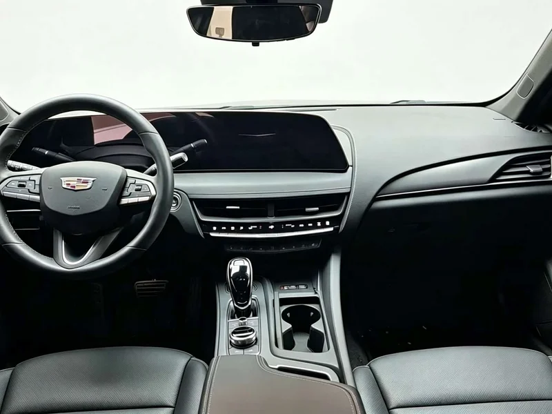 Cadillac CT5 — фото 15