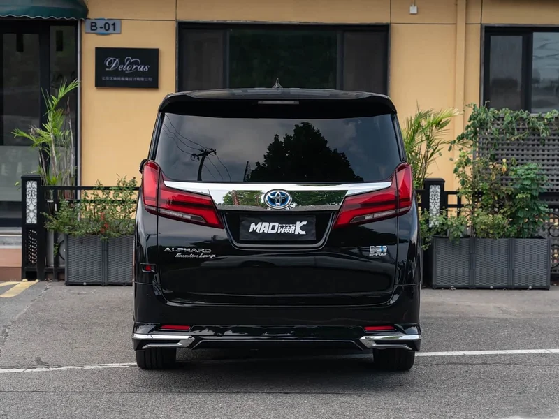 Toyota Alphard — фото 6