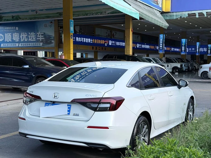 Honda Civic — фото 11