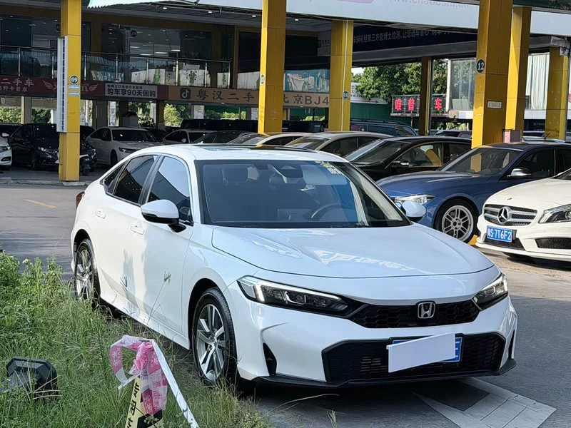 Honda Civic — фото 3