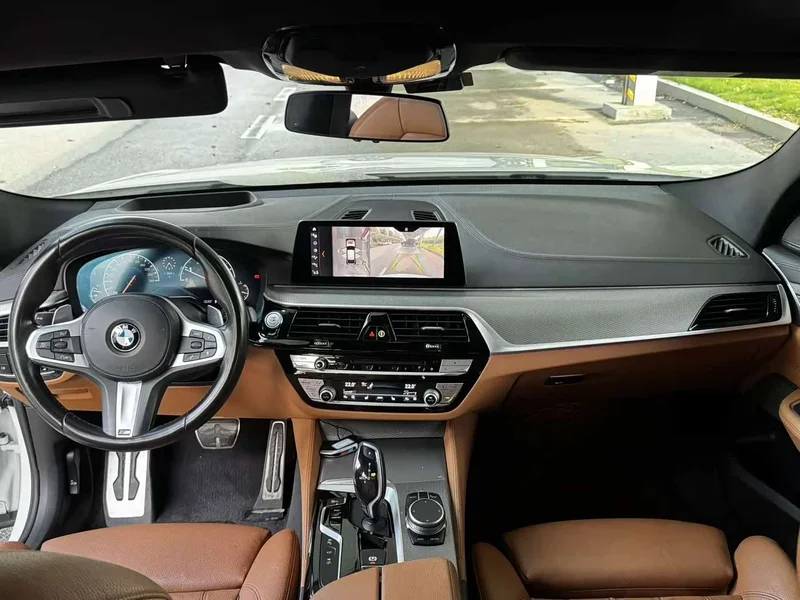 BMW 6 Series GT — фото 12