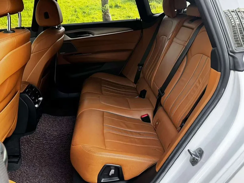 BMW 6 Series GT — фото 13