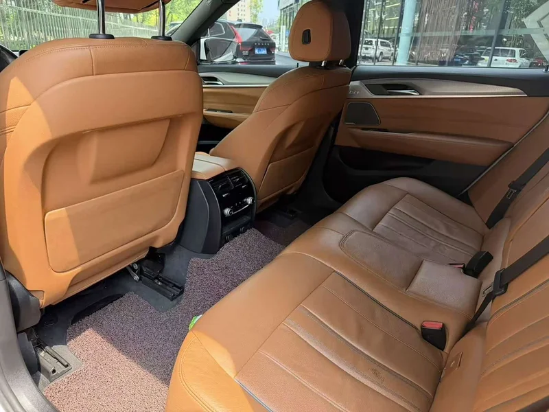 BMW 6 Series GT — фото 14