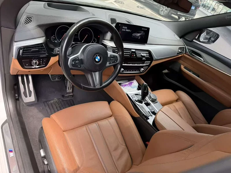 BMW 6 Series GT — фото 15