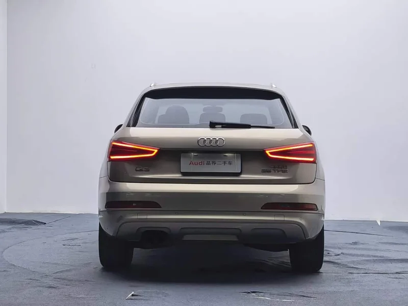 Audi Q3 — фото 6