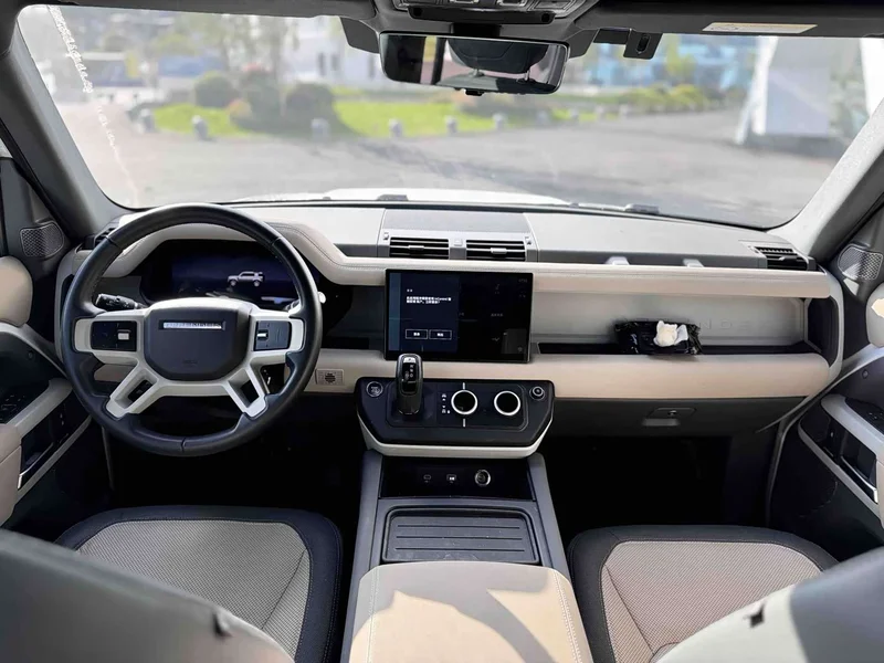 Land Rover Defender — фото 14