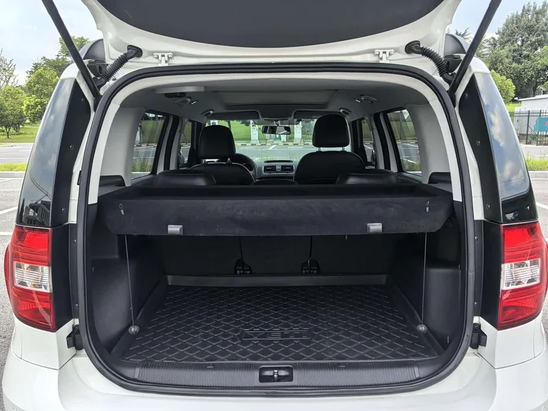 Skoda Yeti — фото 12