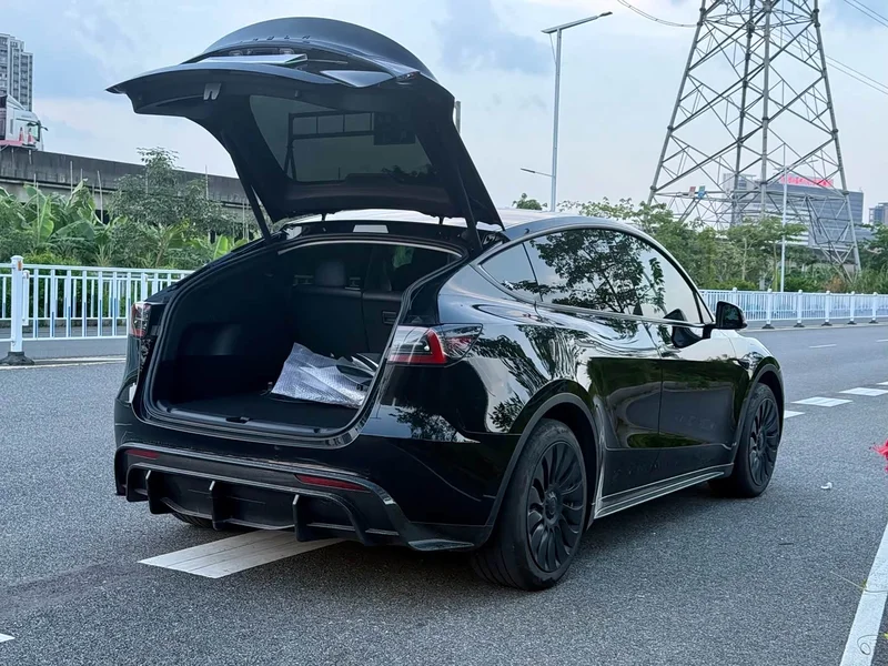 Tesla Model Y — фото 9