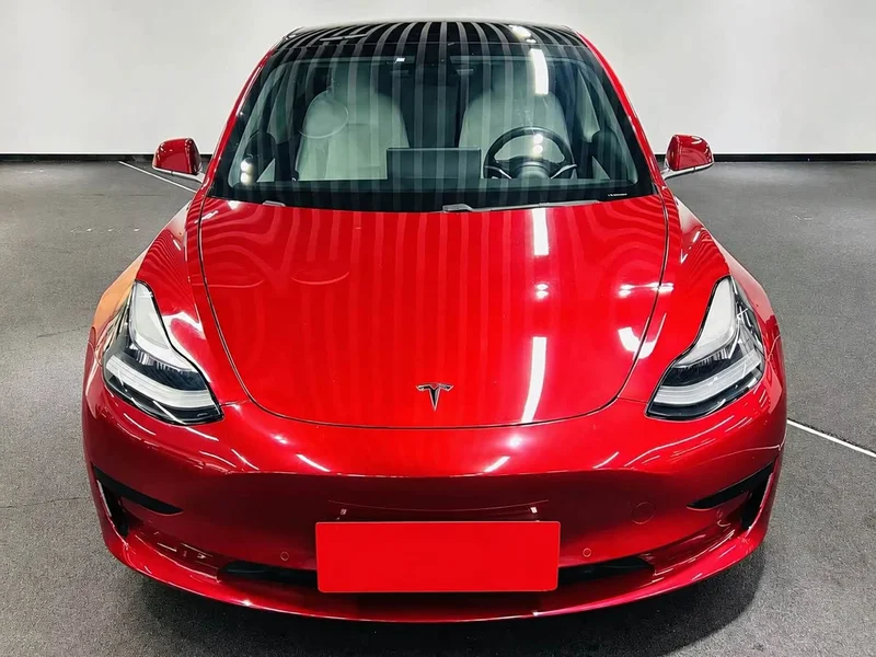 Tesla Model 3 — фото 2