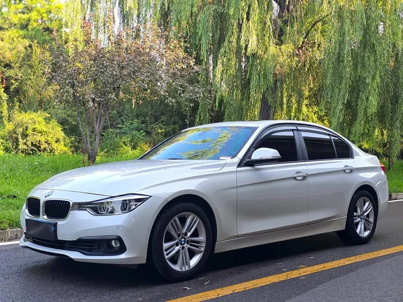 BMW 3-Series — фото 1