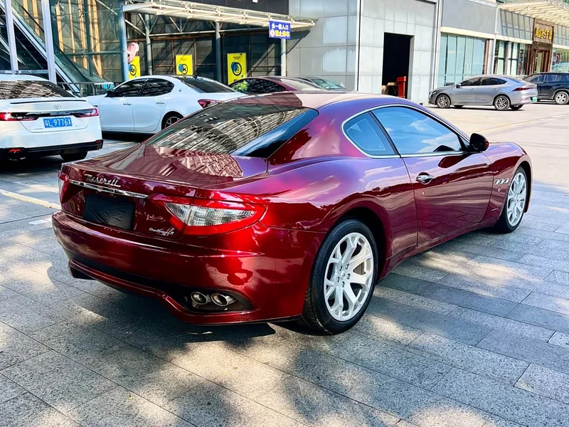 Maserati GranTurismo — фото 7