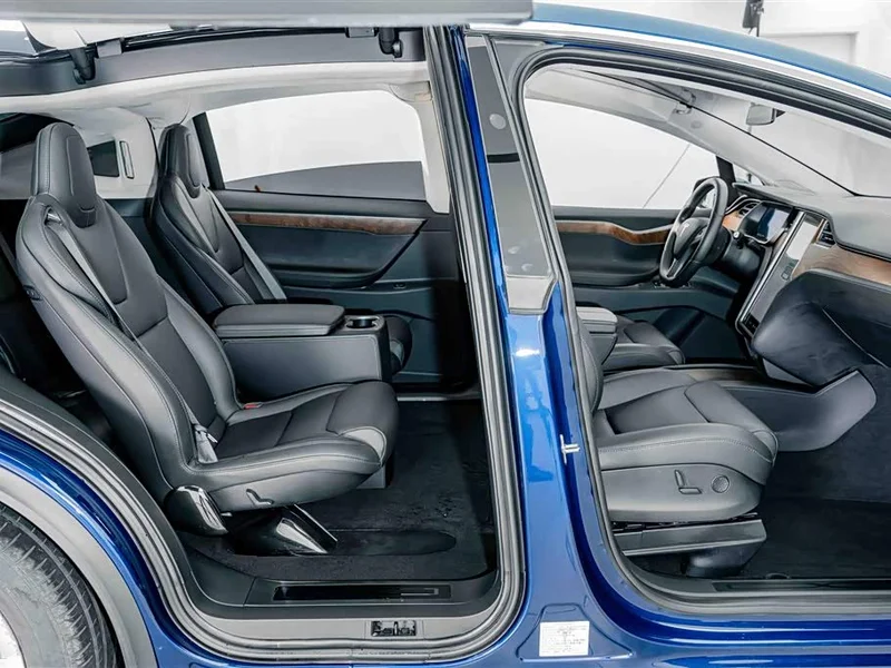 Tesla Model X — фото 21