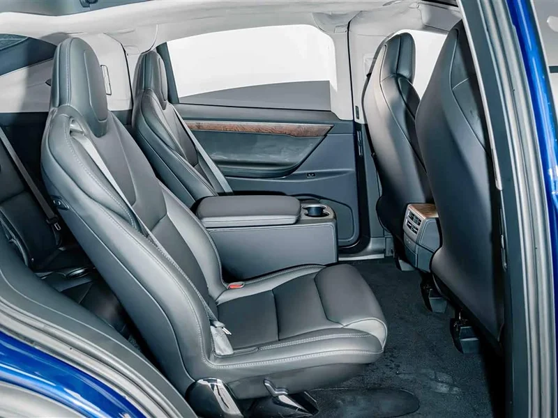 Tesla Model X — фото 23