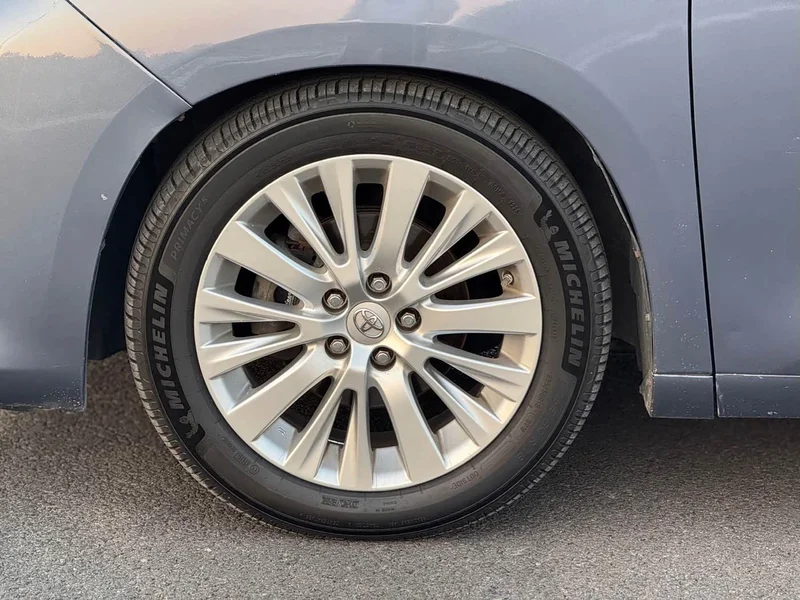 Toyota Alphard — фото 26