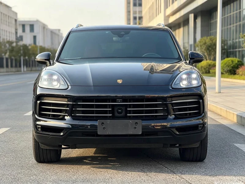 Porsche Cayenne — фото 2