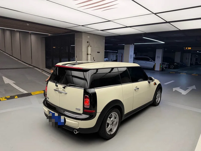 MINI CLUBMAN — фото 4