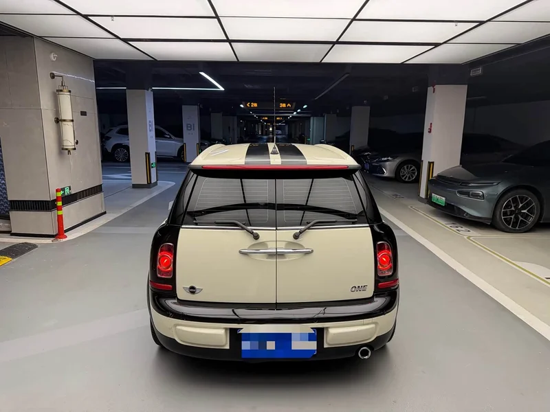 MINI CLUBMAN — фото 5