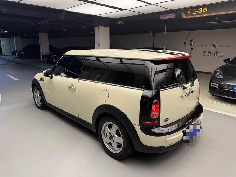 MINI CLUBMAN — фото 6