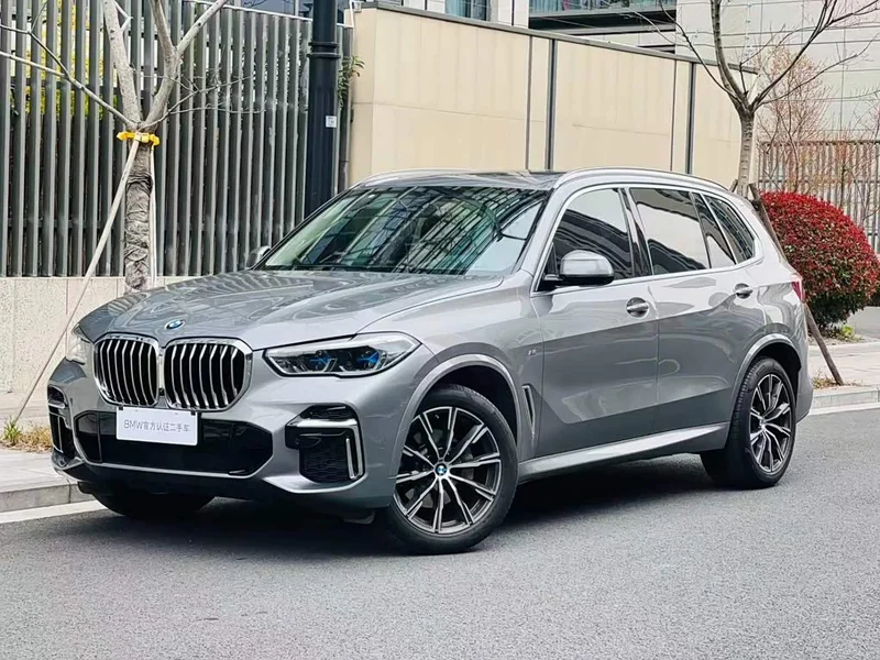 BMW X5 — фото 1