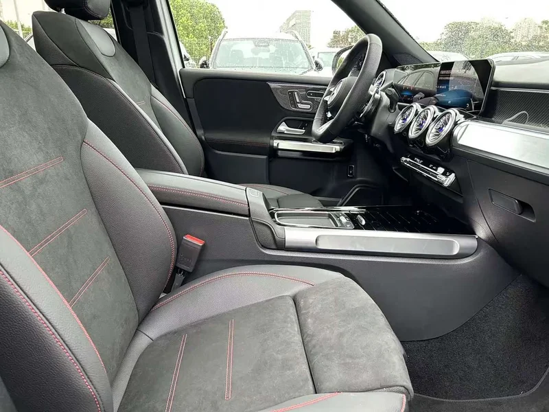 Mercedes-Benz GLB AMG — фото 15