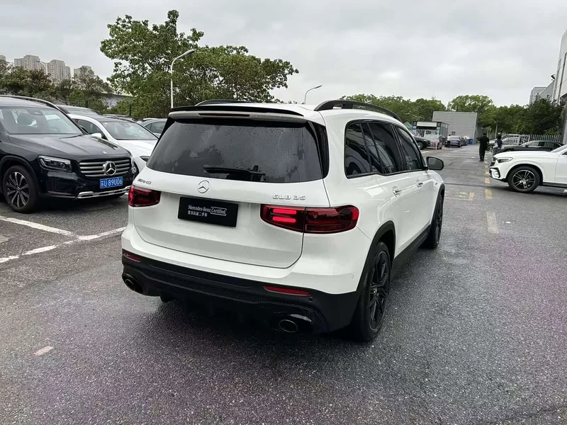 Mercedes-Benz GLB AMG — фото 8