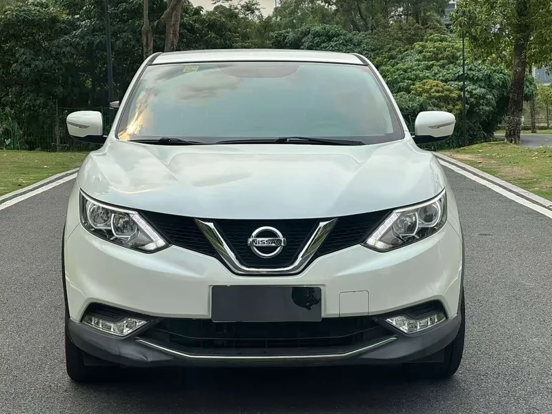 Nissan Qashqai — фото 2