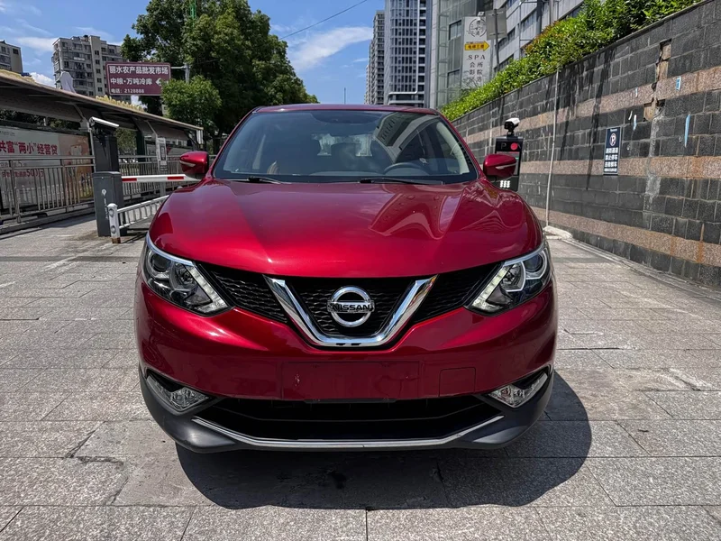 Nissan Qashqai — фото 4