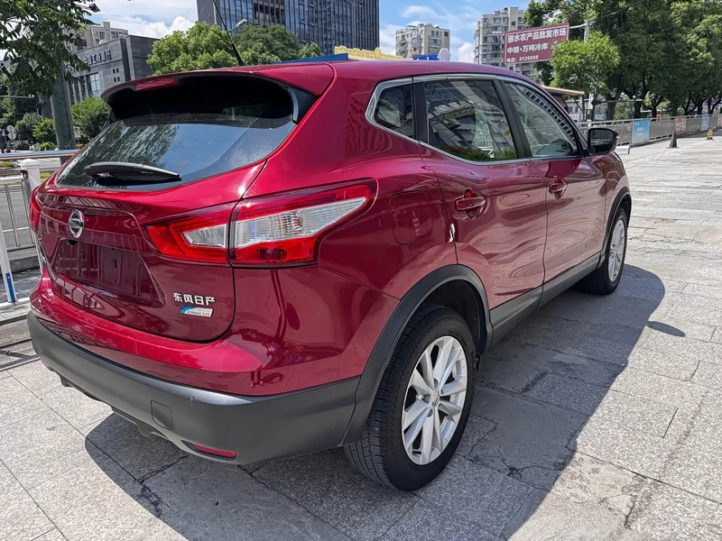Nissan Qashqai — фото 10