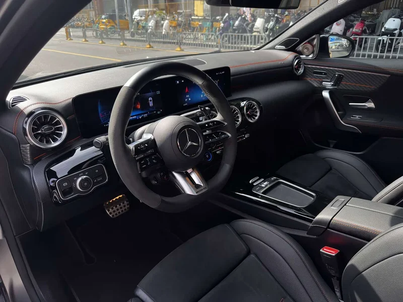 Mercedes-Benz A-Class AMG — фото 4