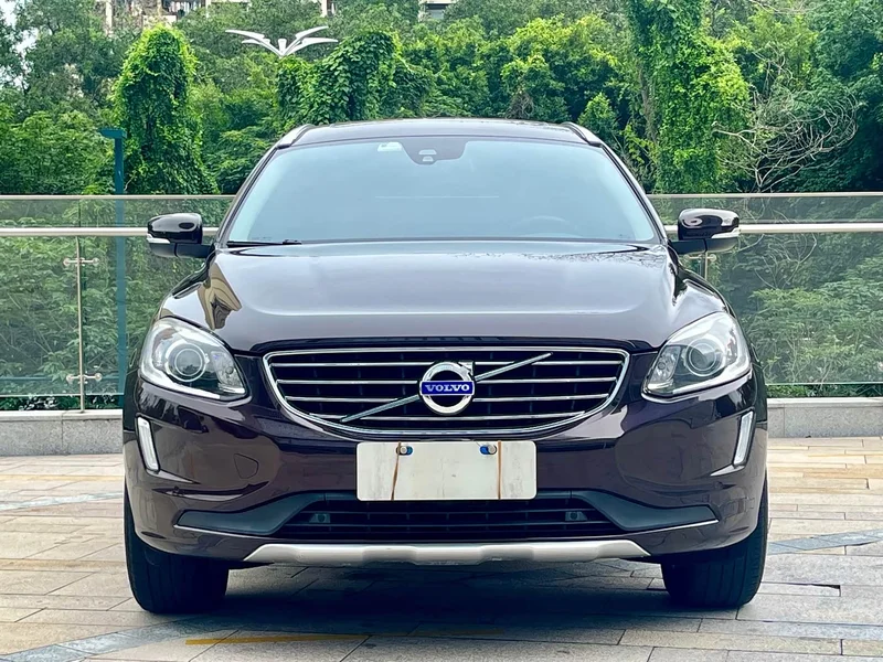 Volvo XC60 — фото 2